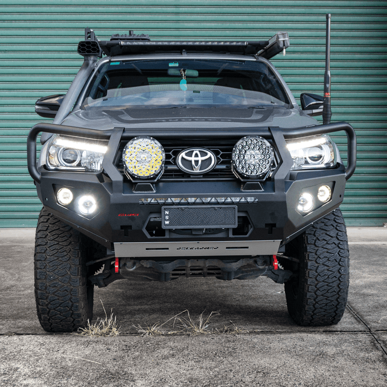 N80 Hilux 2015 - 07/2020 GT Frontal Pack | GT Bullbar, Winch, lights