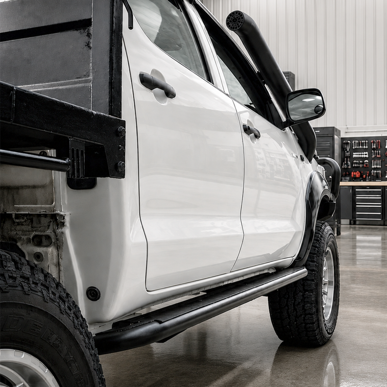 N70 HILUX ROCK SLIDERS
