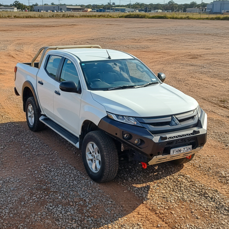 GT Hoopless Bull bar to suit Mitsubishi Triton MR Bar Replacement