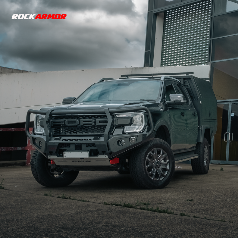 Next Gen Ranger/Everest Touring Pack Suits: Next Gen Ranger & Next Gen Everest - Bullbar, Winch, Lights, uhf