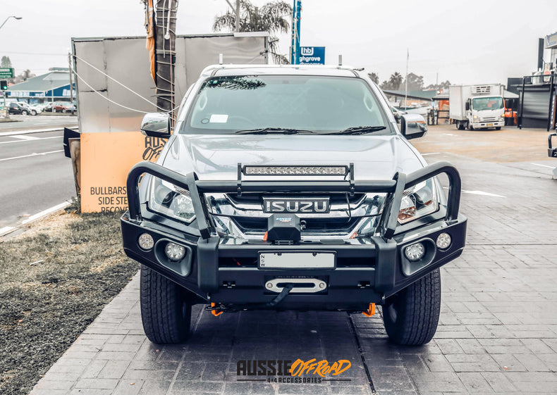 Isuzu DMAX Touring Pack Suits: DMAX 01/2017 - 07/2020 - Elite Bullbar, Winch, Lights, uhf