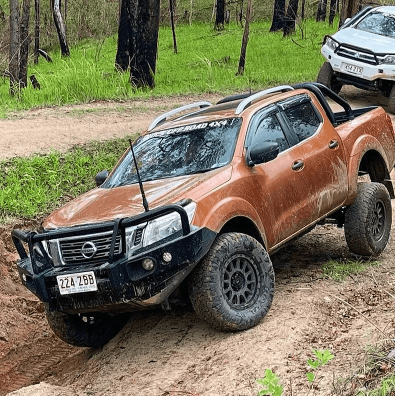 NP300 Touring Pack Suits: NP300 - 2015 - 2020 - Bullbar, Winch, Lights, uhf