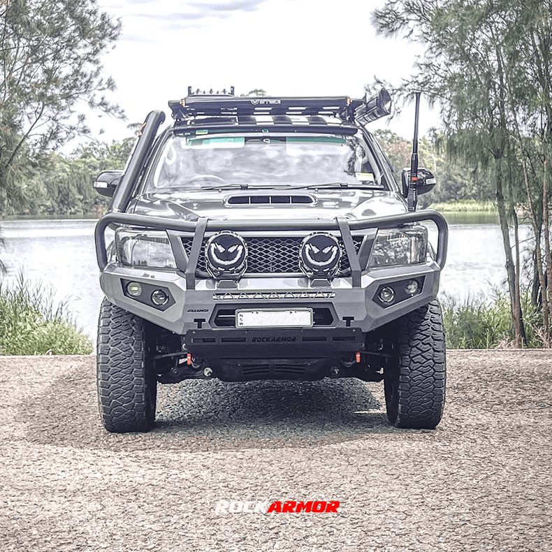 N70 Hilux Touring Pack Suits: N70 Hilux 08/2011 - 08/2015 - Bullbar, Winch, Lights, uhf