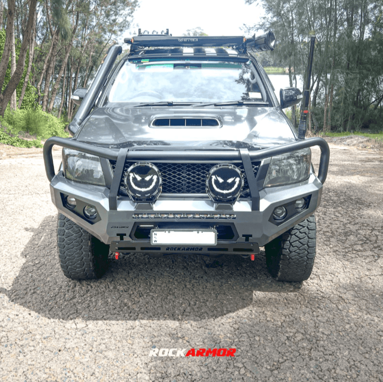 N70 Hilux 08/2011-08/2015 GT Frontal Pack | GT Bullbar, Winch, lights