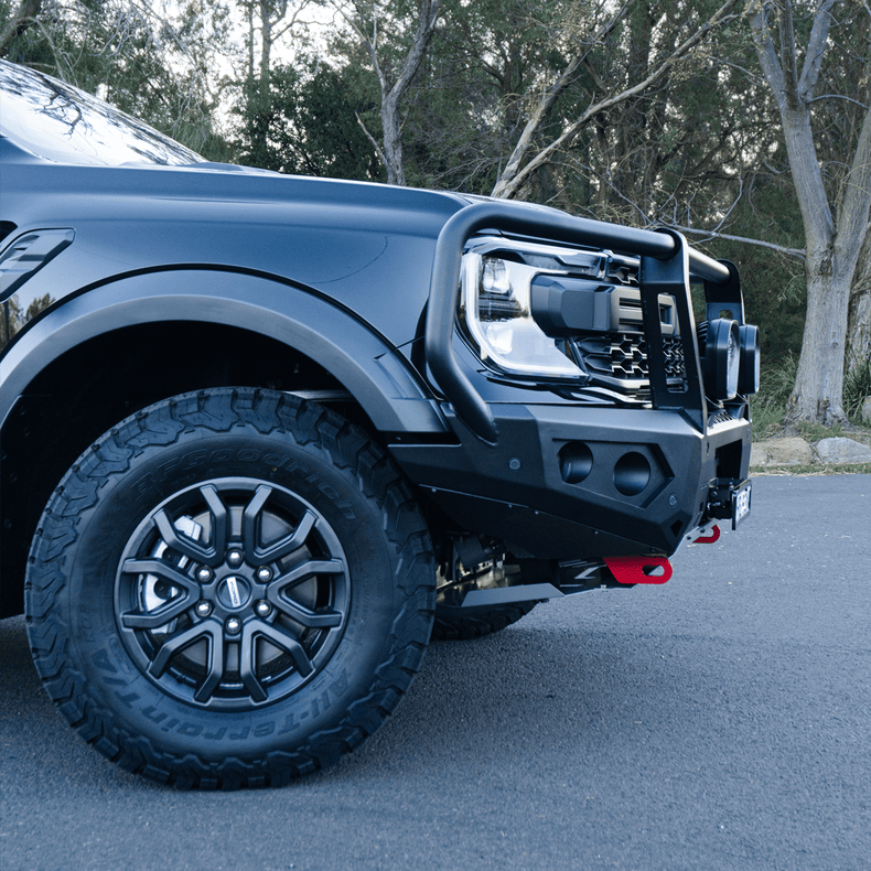 Next Gen Raptor Touring Pack Suits: Next Gen Ford Raptor - Bullbar, Winch, Lights, uhf