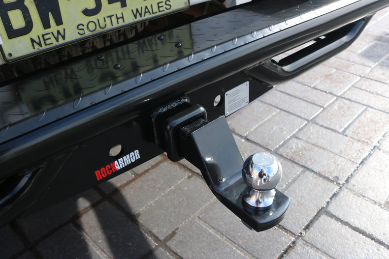 REAR STEP TOWBAR 2.7T TO SUIT HILUX 05+ N70